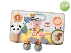 Peek, Pop & Play Station